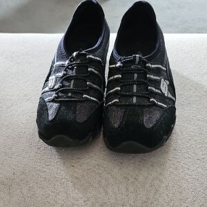 Skechers Black Slip-On Lace-Style Casual Sneakers